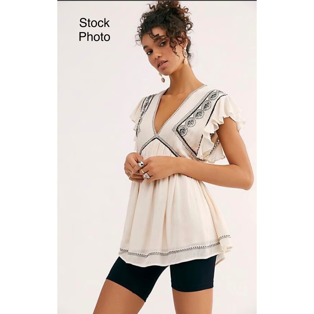 Free People Size Medium Falling Water Tunic Embroidered Babydoll Top Cream Black